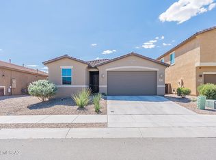 6584 E Via Arroyo Largo, Tucson, AZ 85756