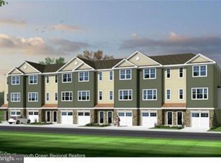 4 Mill Creek Ct, Bayville, NJ 08721