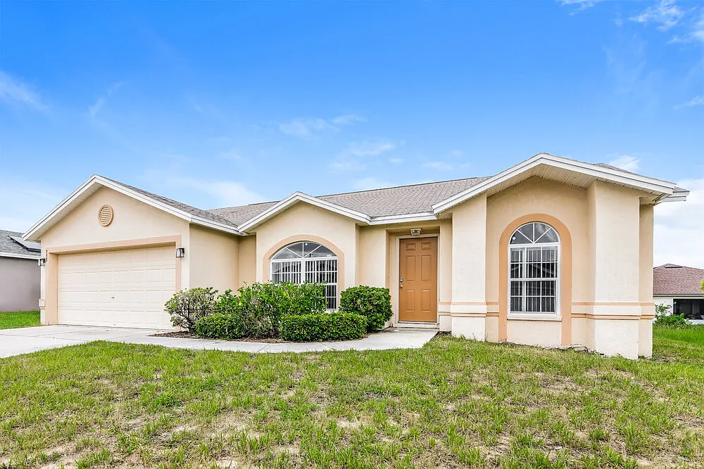 3 bed, 2.0 bath, 1284 sqft, $1,780 — Photo 3