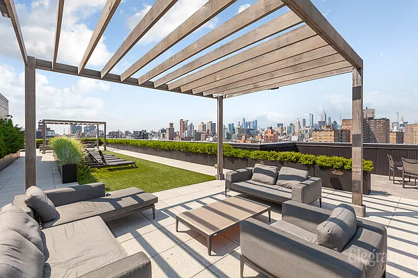 Rented by (Legacy) Elegran | media 19