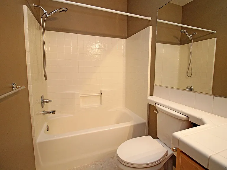 5187 NW Skycrest Pkwy — Photo 26