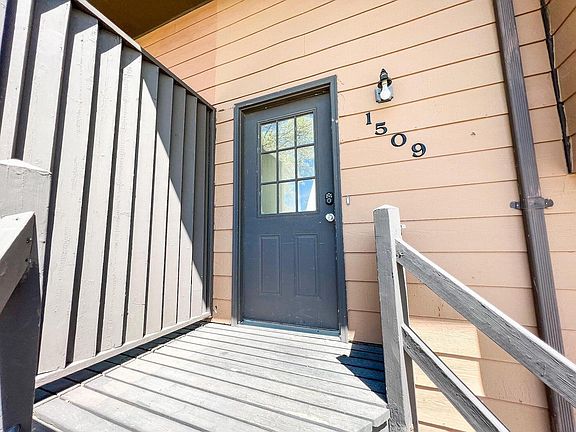 2nd image of 1509 Orchard Dr #2