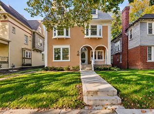 863 Iroquois St, Detroit, MI 48214