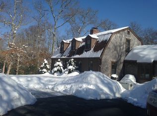 39 Braeside Rd, Falmouth, MA 02540