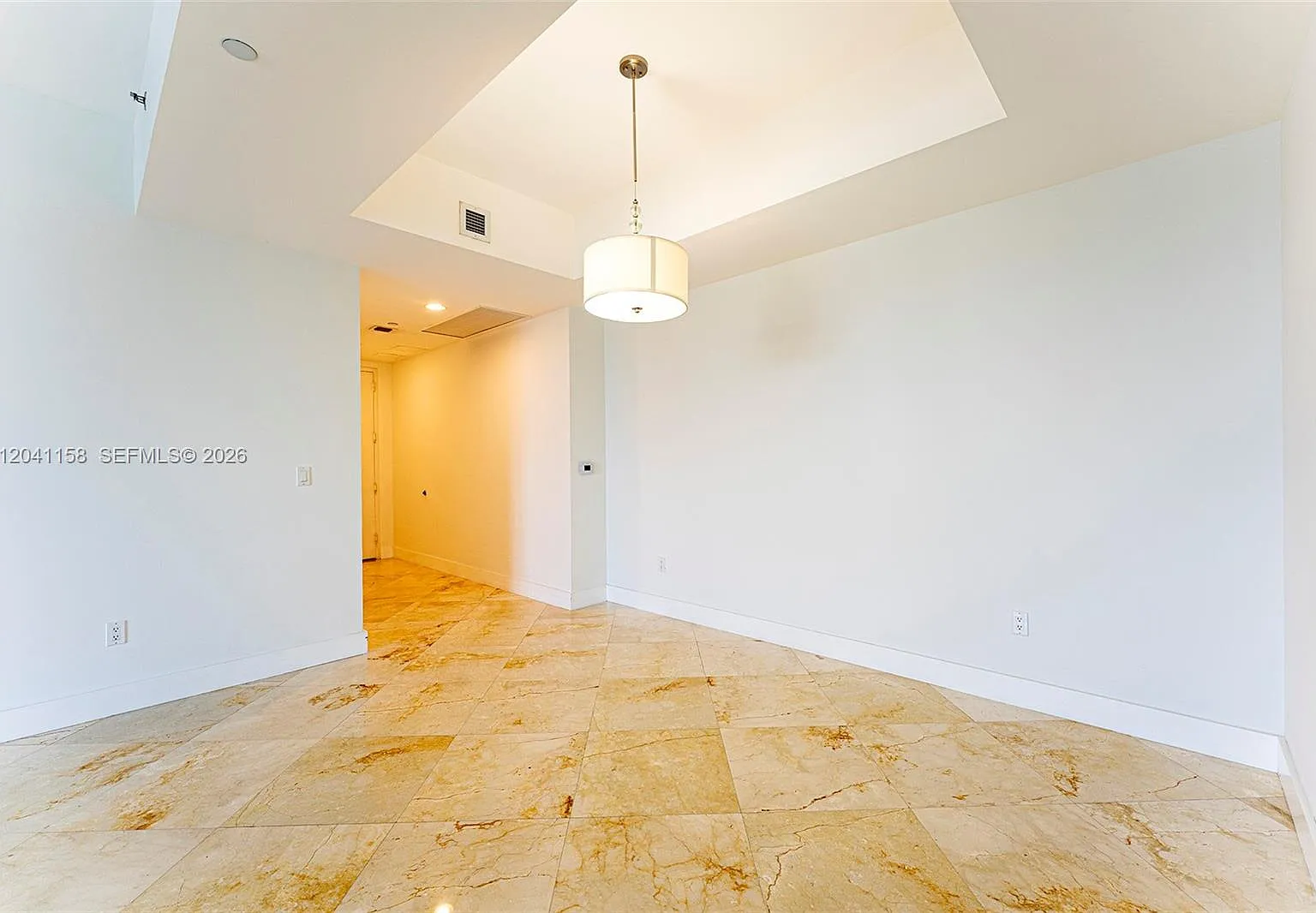 Tdr Tower Ii Condo — Photo 4