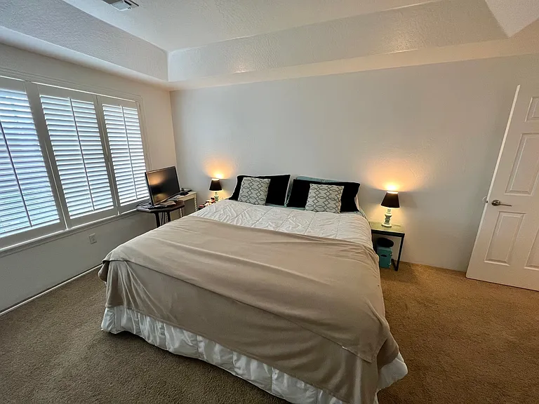 1902 Regal Ave — Photo 5