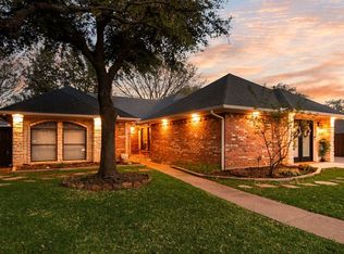 1032 Pebble Beach Dr, Mansfield, TX 76063