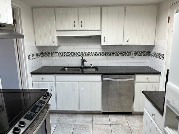 3rd image of 2330 43rd Ave E APT 405B