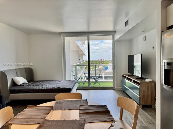 4250 Biscayne Blvd APT 806, Miami, FL 33137