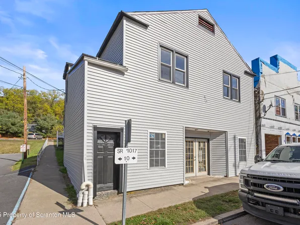 98 College Ave, Factoryville, PA 18419