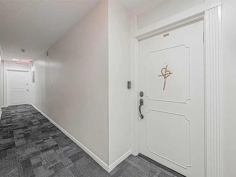2601 Bellefontaine St #B309 — Photo 25