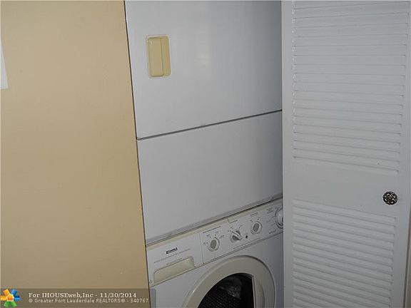 4th image of 508 Gardens Dr APT 101