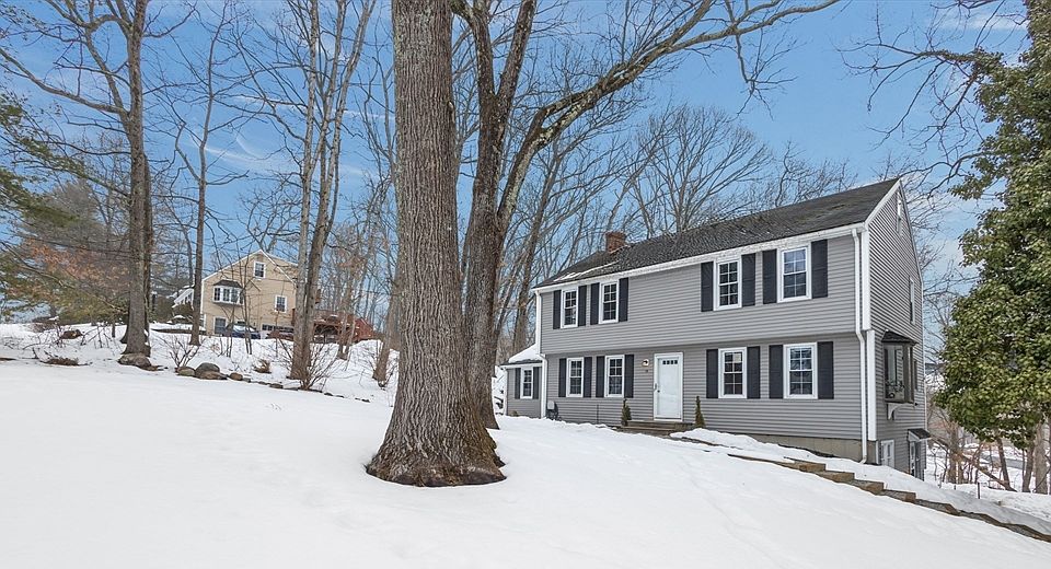 1st image of 19 Valerie Dr