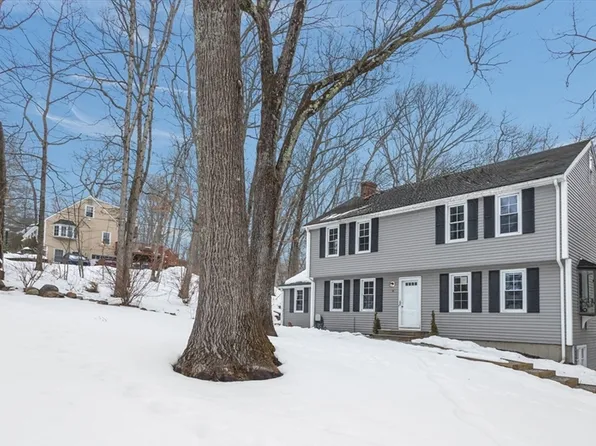 19 Valerie Dr, Plainville, MA 02762