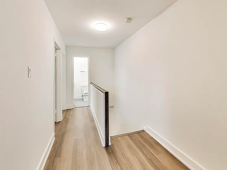 400 Woodsworth Rd #390 — Photo 8