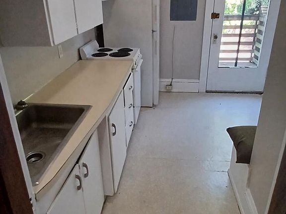 2nd image of 4059 8th Ave NE APT C