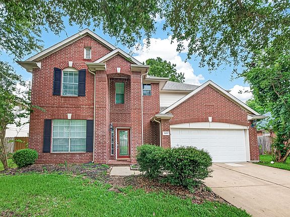 3rd image of 2638 Riverhollow Ln