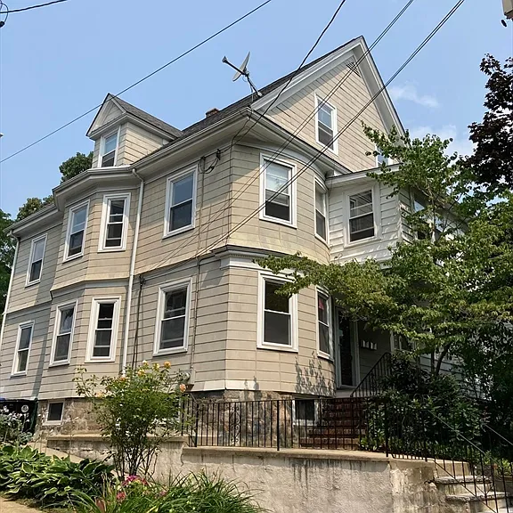 30 Falmouth St #1 — Photo 1