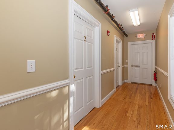 5th image of 621 Main St #2