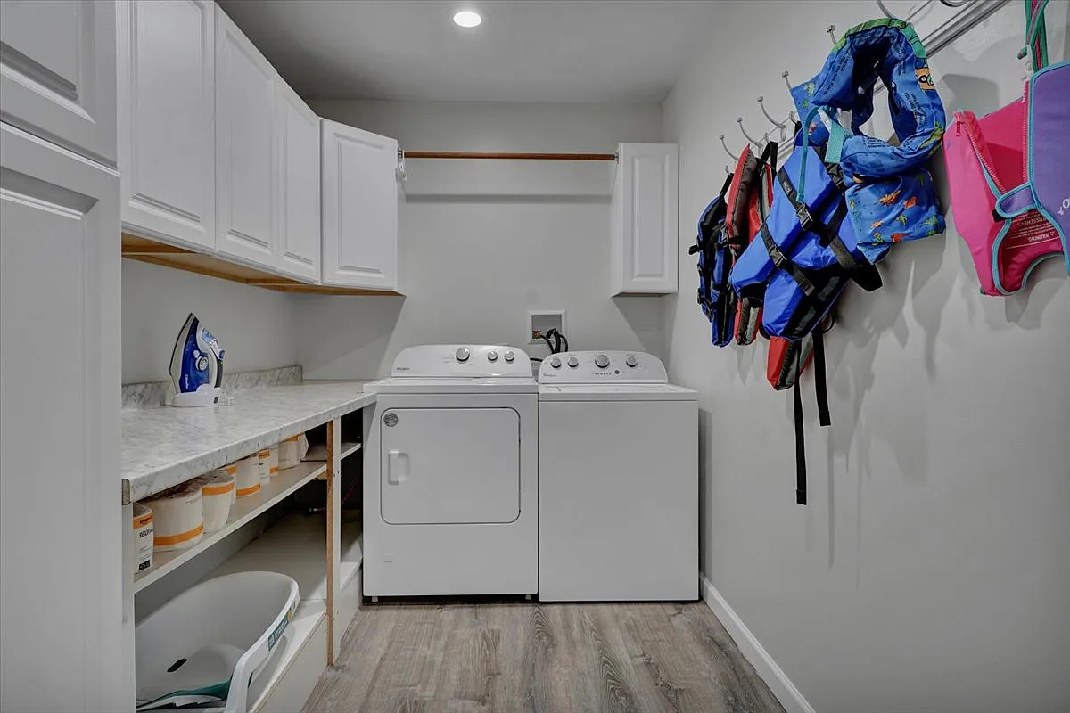 4 bed, 2082 sqft, $10,000 — Photo 1