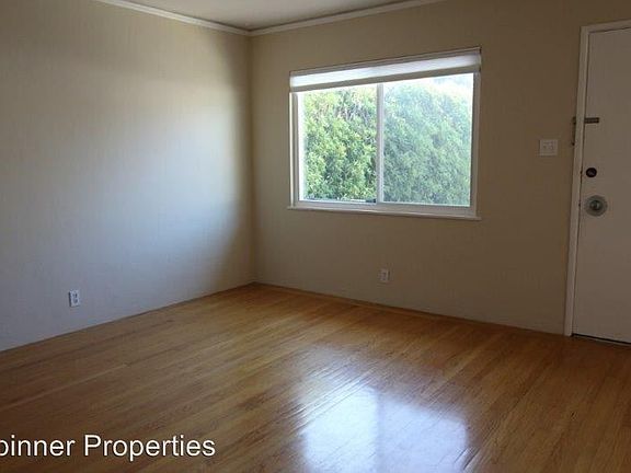 3rd image of 1108A Capuchino Ave