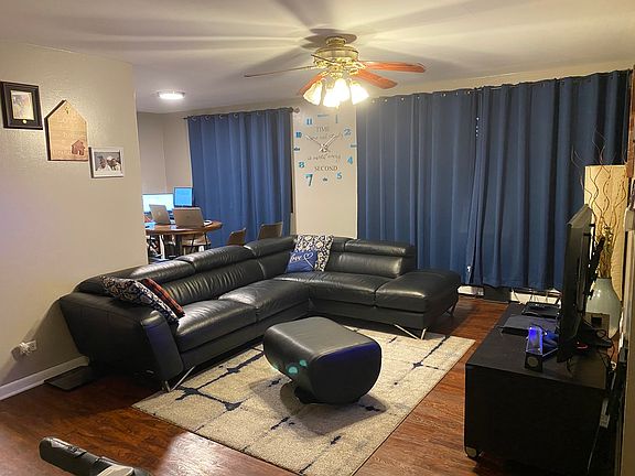 3rd image of 1600 W Greenleaf Ave APT 108