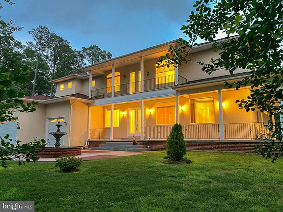 2nd image of 19167 Pilgrim Ln