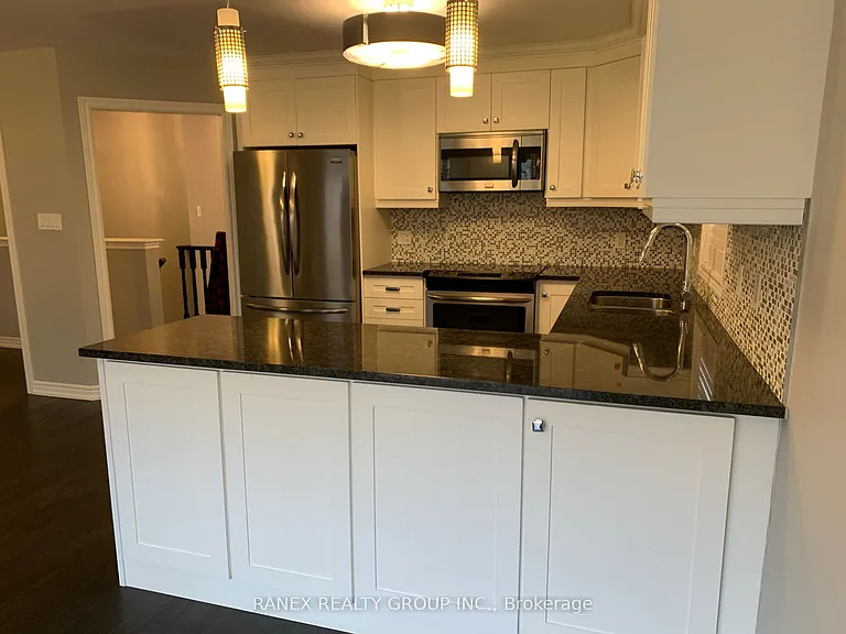 20 Muzzo Dr — Photo 13