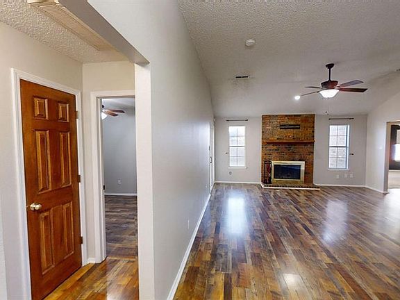 3rd image of 2321 Hammond Blvd