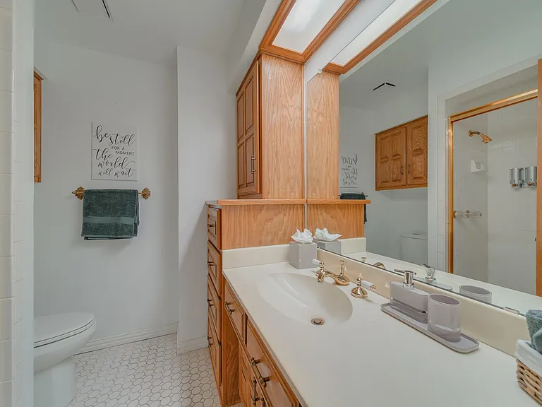 1507 Broadmoor Dr — Photo 27