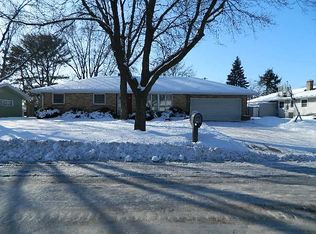 1434 Uecke Ave, Eau Claire, WI 54703