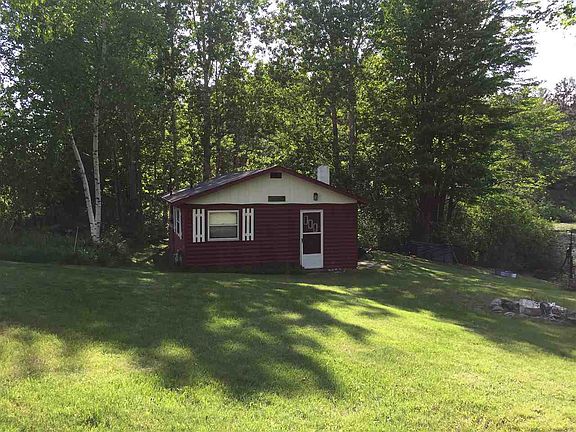 4th image of 319 Arbutus Dr
