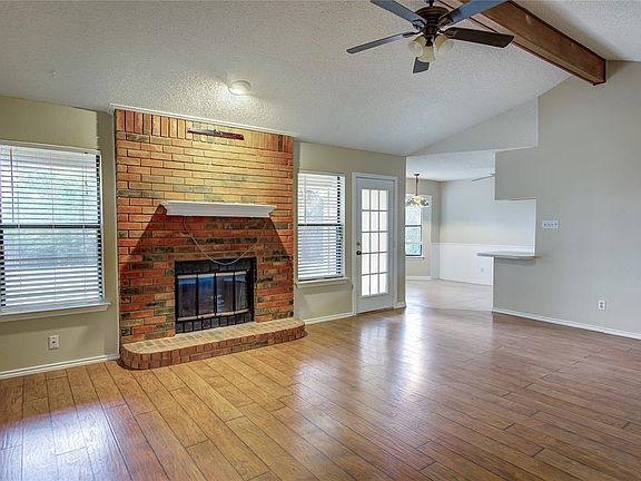 3rd image of 6353 Hunters Glen Dr