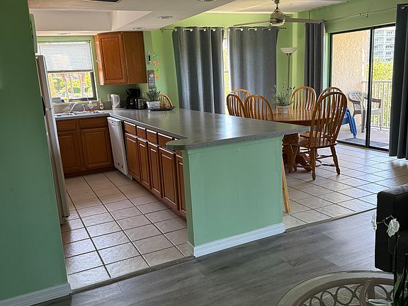 2nd image of 19451 Gulf Blvd APT 201