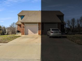 3335 SW Mariposa Pl, Topeka, KS 66614