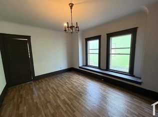2221 E 81st St, Cleveland, OH