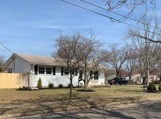 301 West Ave, Delanco, NJ 08075