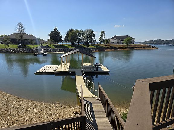 5th image of 124 Cypress Dr