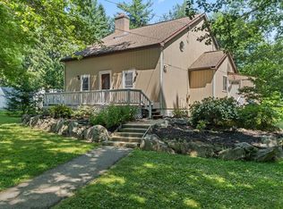 93 Pine St, Leicester, MA 01524