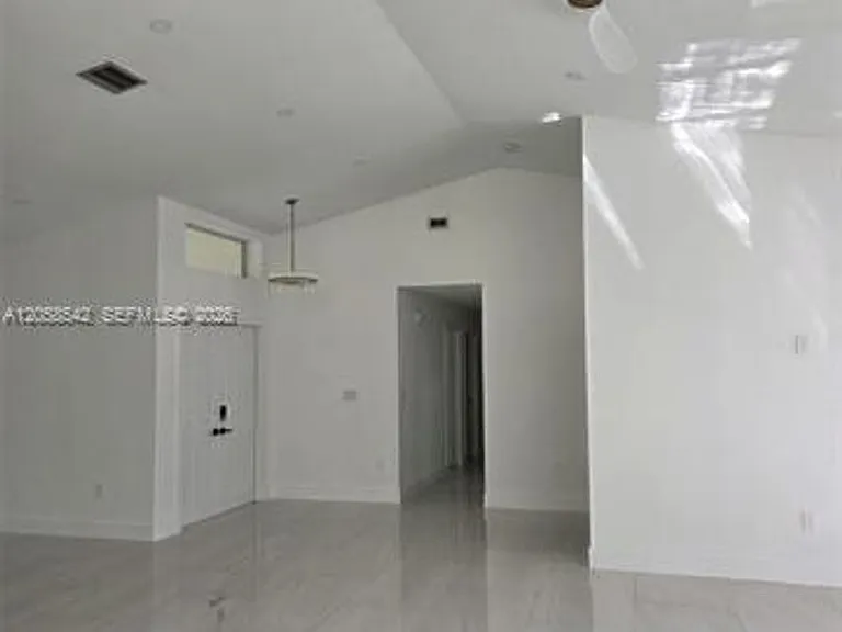 19640 NW 87th Pl #0 — Photo 14
