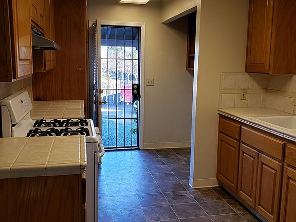 4th image of 14859 Los Gatos Blvd