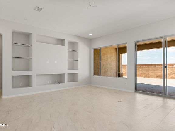 4th image of 26886 W KERRY Lane