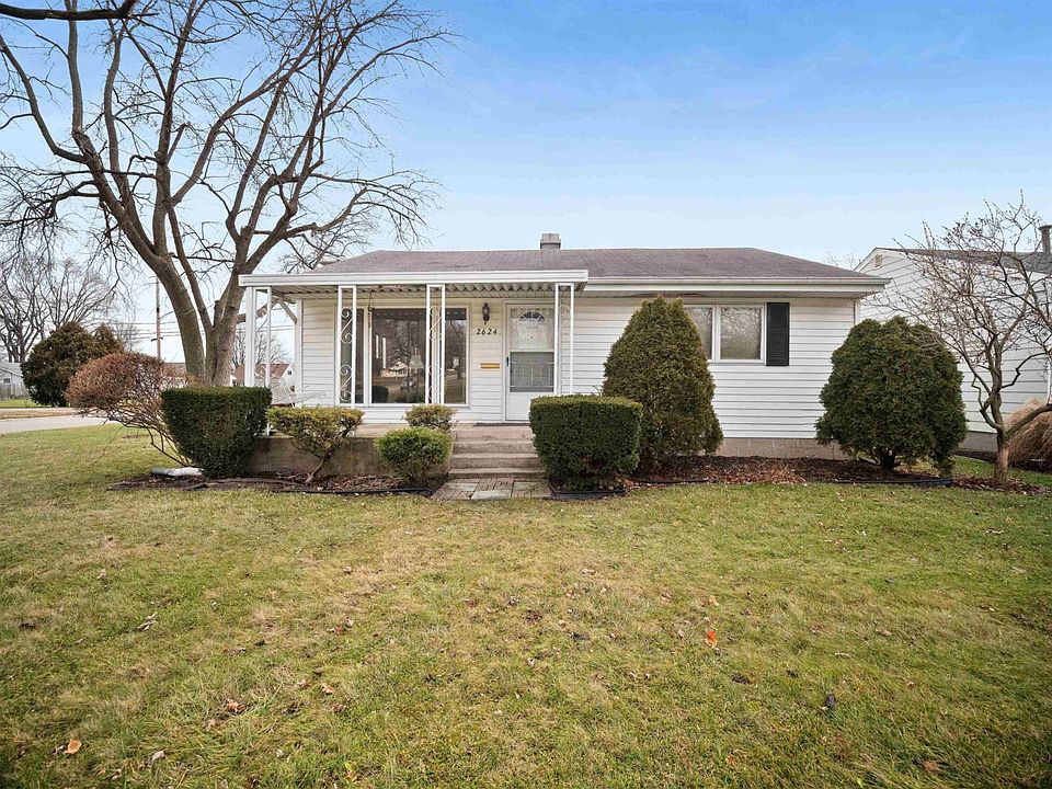 1st image of 2624 Stanford Ave