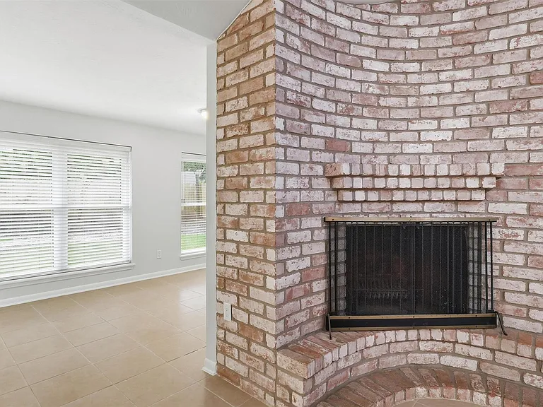 22411 Waynoka Rd — Photo 16