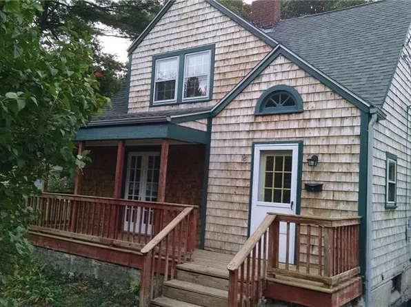 16 Pine Street, Waterford, CT 06385