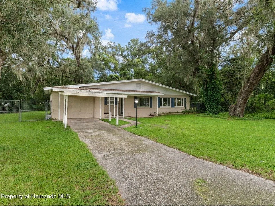 310 Longwood Dr
