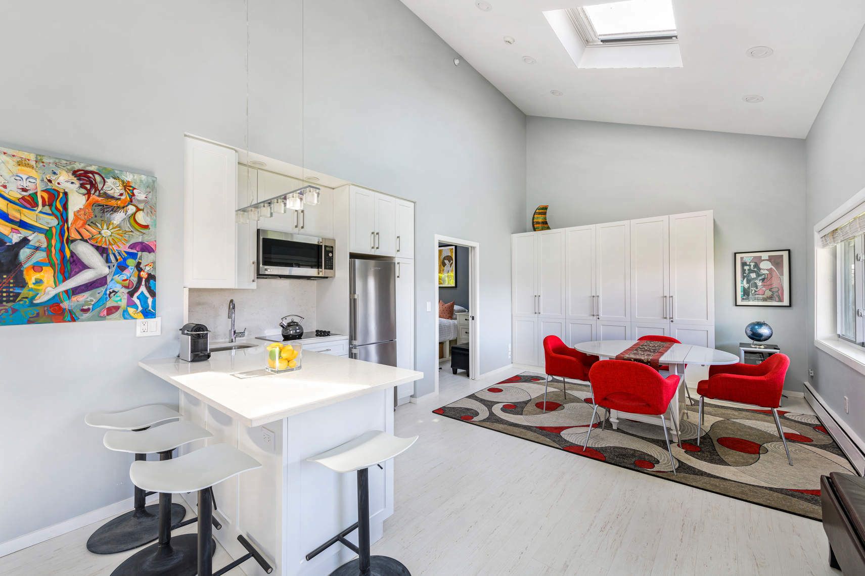 379 Bluff Rd Ocean Dunes, Amagansett, NY 11930 Out East