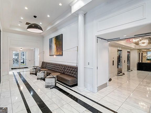 4th image of 325 E Paces Ferry Rd NE APT 1206