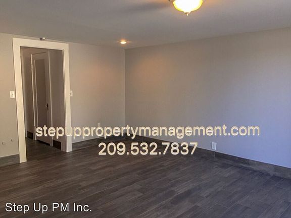 3rd image of 265-B S Shepherd St