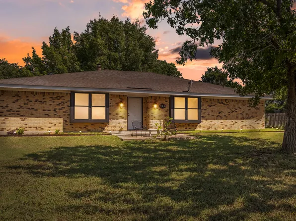 324 Country Club Dr, Hillsboro, TX 76645